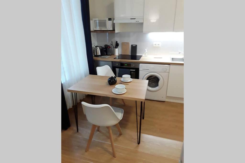 Studio Cosy Idealement Situe Et Bien Equipe Apartment Boulogne-sur-Mer Ngoại thất bức ảnh