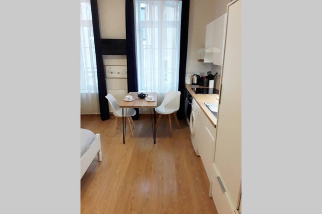 Studio Cosy Idealement Situe Et Bien Equipe Apartment Boulogne-sur-Mer Ngoại thất bức ảnh